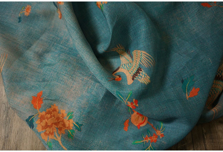 Tissu ramie bleu sarcelle : imprimé floral de grues, pour la confection d'un cheongsam qipao, 140 cm de large