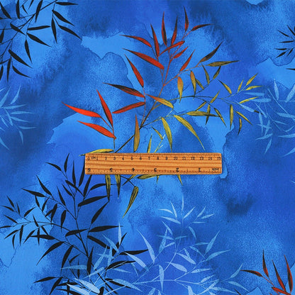 Tissu imprimé floral bambou : mélange de polyester et d’élasthanne bleu, 150 cm de large