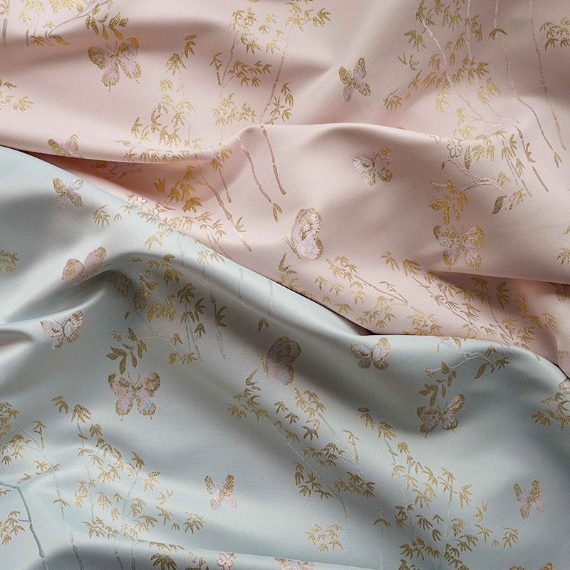 Tissu brocart papillon : Tissu kimono Nishijin à fil d'or (au mètre)