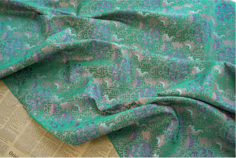 Tissu brocart jacquard à motif floral : motif vase chinois, 150 cm de large