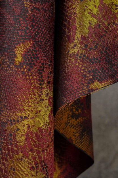 Tissu jacquard imitation peau de serpent : 60 pouces de large, tissu tissé tendance