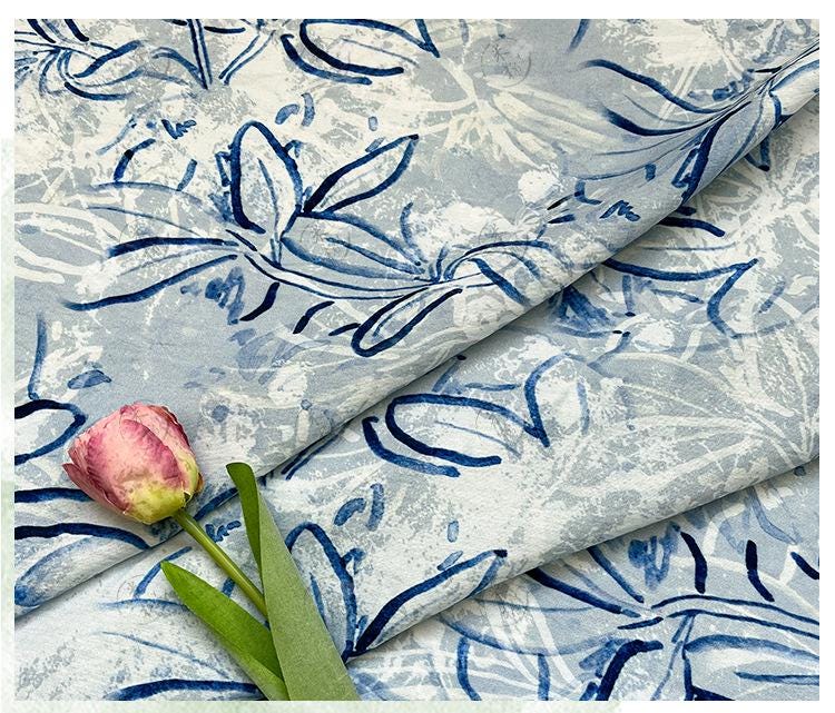 Tissu satin de coton imprimé numérique bleu – Tissu doux pour robes, patchwork, couture DIY, loisirs créatifs, motifs floraux et abstraits, 59 cm