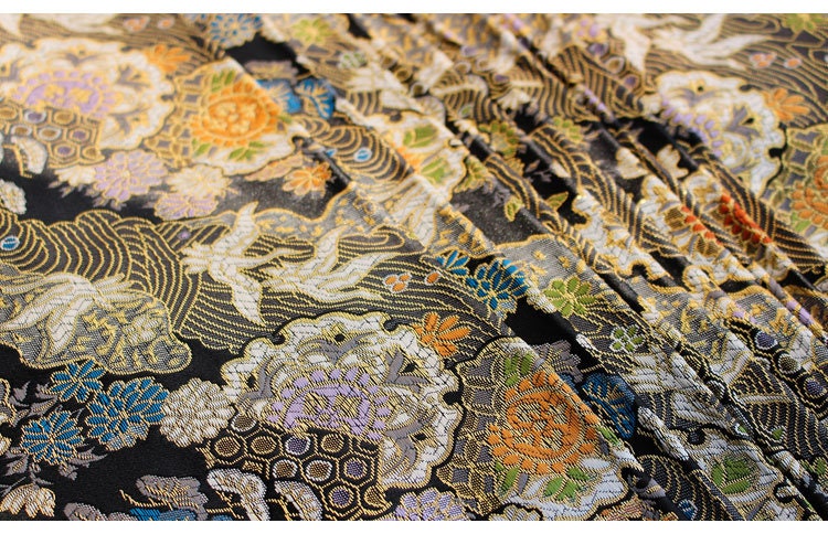 Tissu Kinran de Nishijin Crane : Brocart de soie jacquard damassé noir (largeur 59")