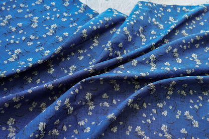 Tissu jacquard floral japonais : Tissu d'ameublement rétro bleu (160 cm de large, vendu au mètre)