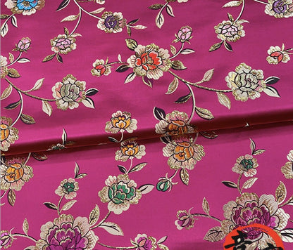 Tissu brocart rose : mélange soie-rayonne de 150 cm de large, tissu pour la confection de cheongsams et qipaos.