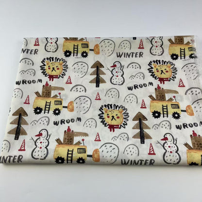 Tissu en coton à motifs animaux d'hiver : bonhomme de neige, lion, tracteur