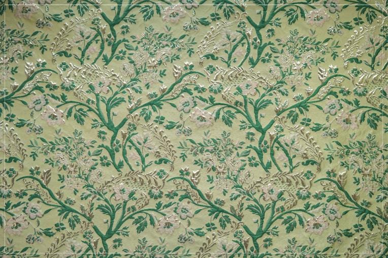 Gold Thread Jacquard Fabric: Retro Floral Upholstery, Costume, Decor