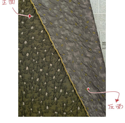 Tissu brocart jacquard floral vintage en relief 3D - 140 cm de large