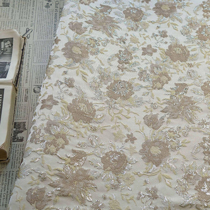 Tissu jacquard à fil argenté : tissu d'ameublement 3D vintage et pour robes de bal