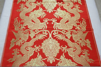 Tissu brocart de soie Double Dragon : Tissu Cheongsam rouge et or (29" de large)
