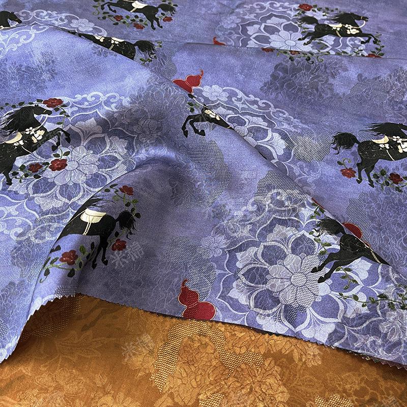 Tissu de soie jacquard motif cheval de rêve ��� Xiangyun Sha ��� Matelassage, Décoration intérieure, Grande largeur