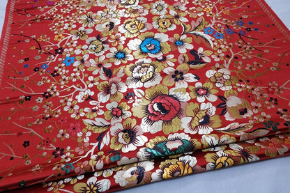 Tissu brocart de soie rouge : motif floral pivoine, tissu de mariage