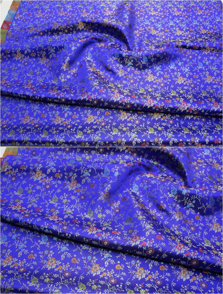 Tissu brocart chinois à motifs floraux : mélange de soie et de rayonne, 89 cm de large