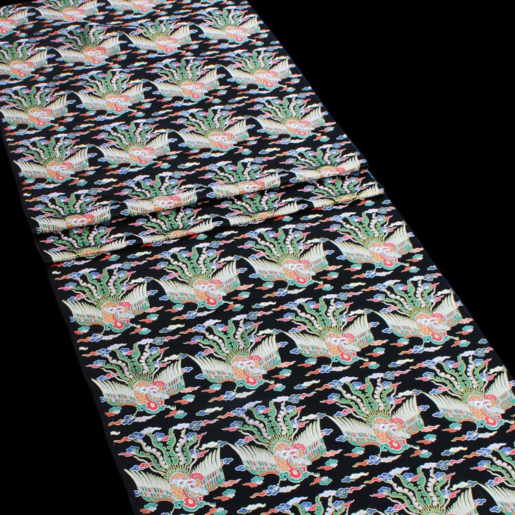 Tissu damassé jacquard Phoenix : mélange de soie et de rayonne rouge et noir
