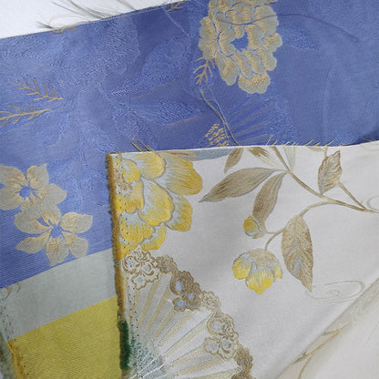 Tissu jacquard floral vintage : motif papillon et fleurs, 145 cm de large