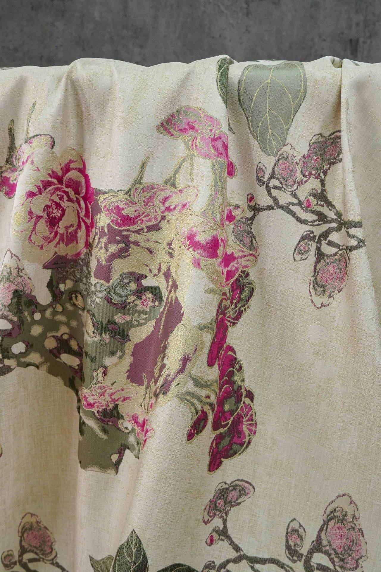 Tissu jacquard brocart doré à motifs floraux, tissu pour costumes Hanfu, tissu pour rideaux et ameublement, largeur 60 pouces