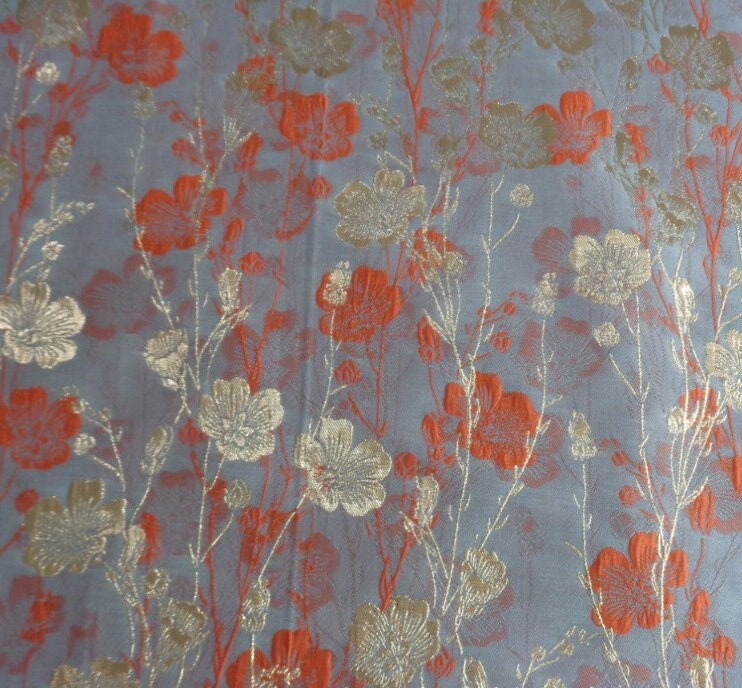 Tissu jacquard doré à motif floral : texture peinture à l’huile 3D, 145 cm de large