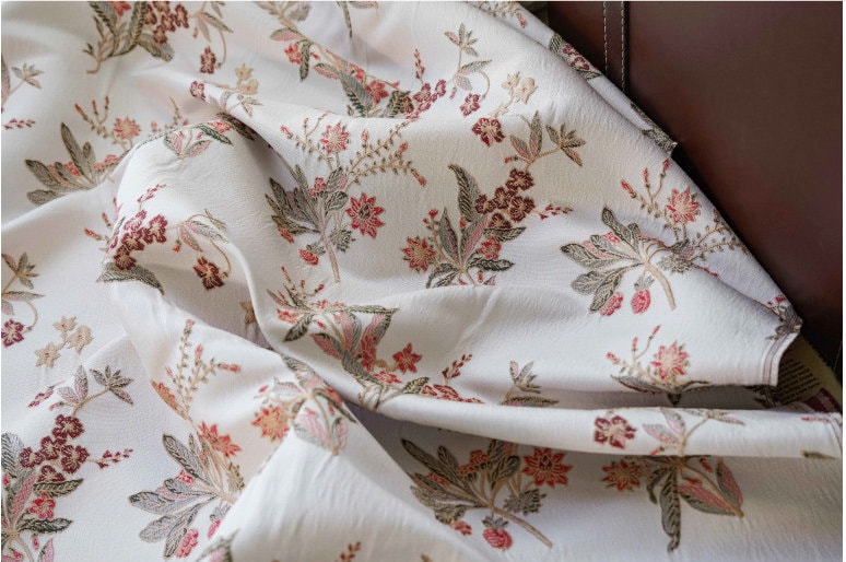 Jacquard Flower Upholstery Fabric: Gold Embossed 3D Classical Design