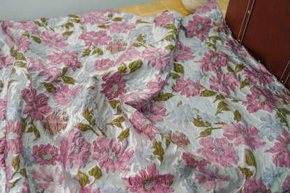 Floral 3D Jacquard Fabric: Retro Upholstery, Costume, Decor - 58"W