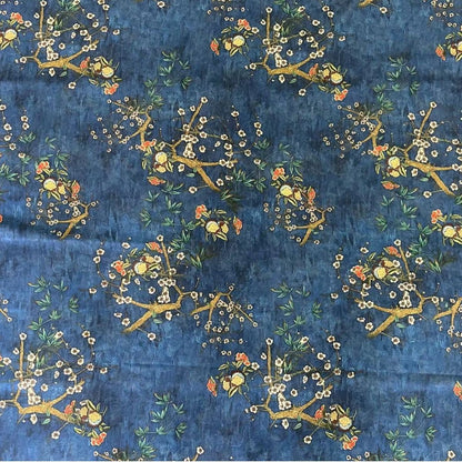 Tissu en soie bleu sarcelle effet thé : satin imprimé floral, 150 cm de large
