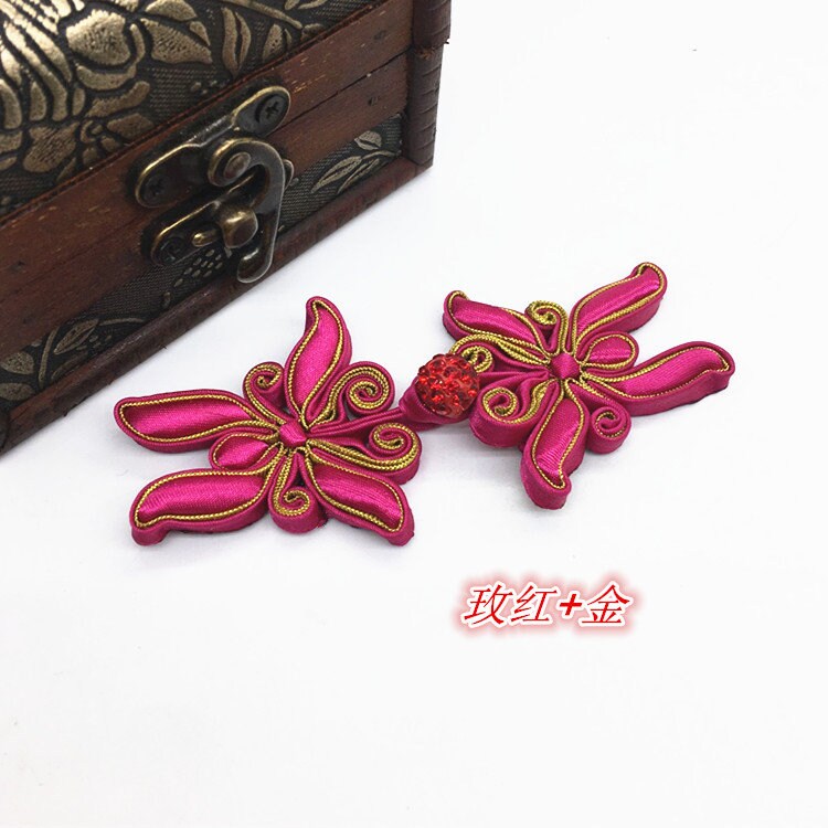 Boutons de cheongsam en satin à motif papillon faits main : fermeture à nœud chinois