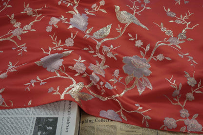 Gold Thread Damask Fabric: Metallic Jacquard Brocade (59"W)
