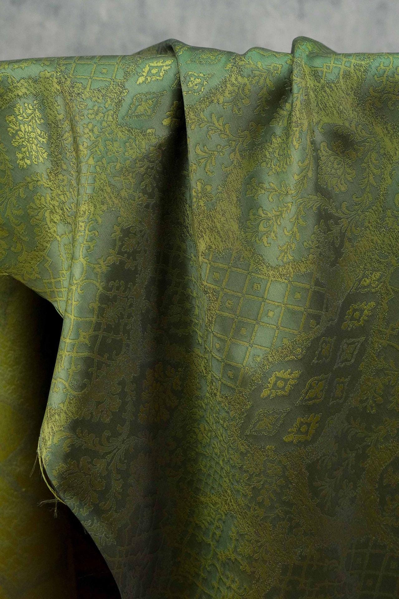 Green Vine Scroll Jacquard Decorative Fabric ��� Home Decor, Upholstery, Bags, Craf"Wide