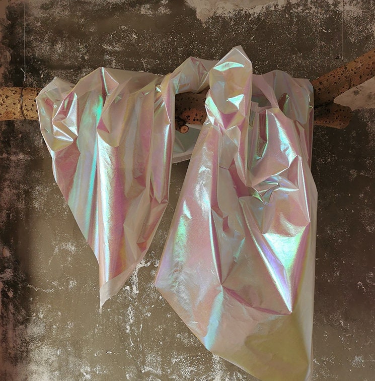 Tissu réfléchissant holographique : couleur magique irisée, largeur 91,4 cm (36 po)