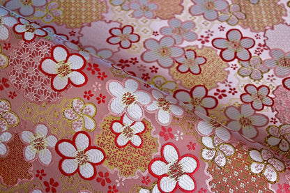 Tissu Sakura Kinran : Brocart à fils d'or, tissu de couture japonais (57 pouces de large)