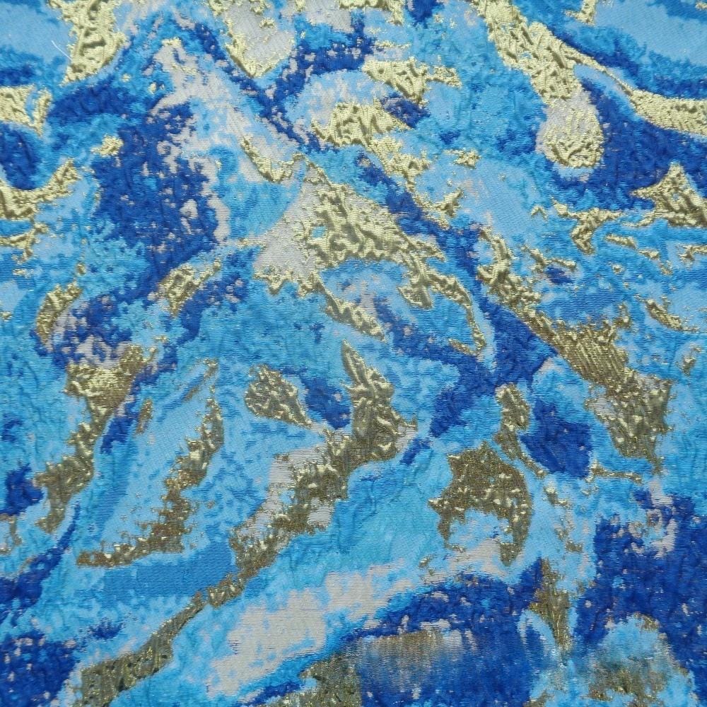 Tissu jacquard à motif ondulé : fil or et argent, tissu texturé pour robe (150 cm)
