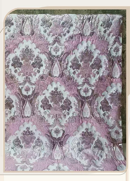 Tissu jacquard métallisé 3D rose, européen et américain, pour vêtements ��� Textile de luxe et de mode Large