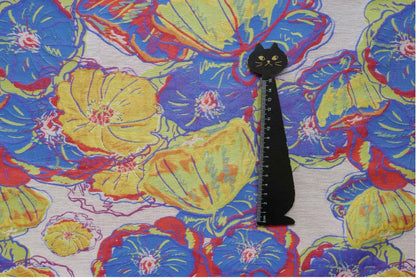 Tissu jacquard à motif floral : polyester texturé 3D, largeur 145 cm