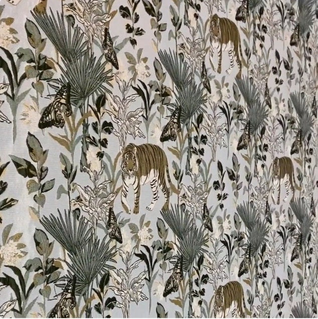 Tissu jacquard tigre : revêtement d’ameublement gaufré de fil doré, 160 cm de large