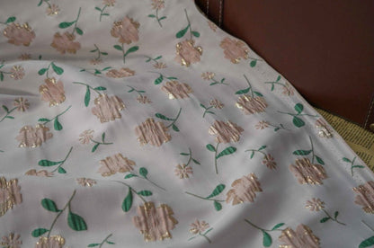 Gold Shimmering Flower Jacquard Fabric: 3D Embossed Woven Material