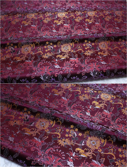 Tissu brocart chrysanthème vintage : mélange de satin et de soie de 89 cm de large