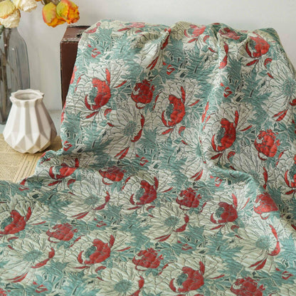 Tissu jacquard à motif floral : fil rouge et rose doré, 137 cm de large