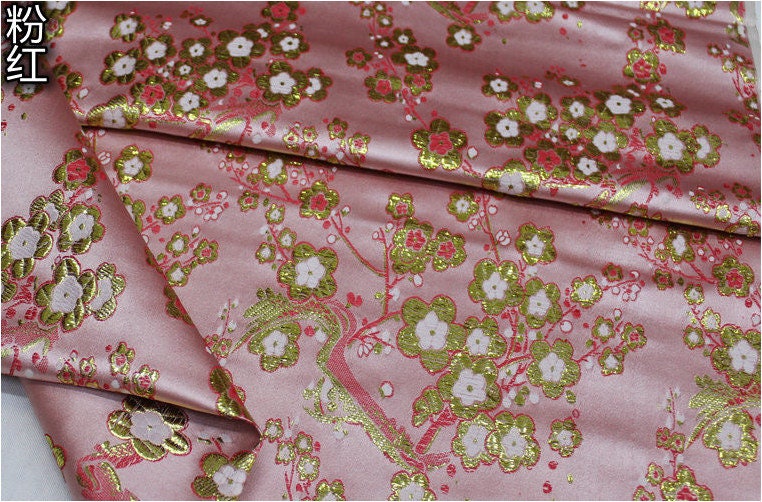 Tissu brocart de soie à fleurs de prunier : tissu pour cheongsam qipao multicolore