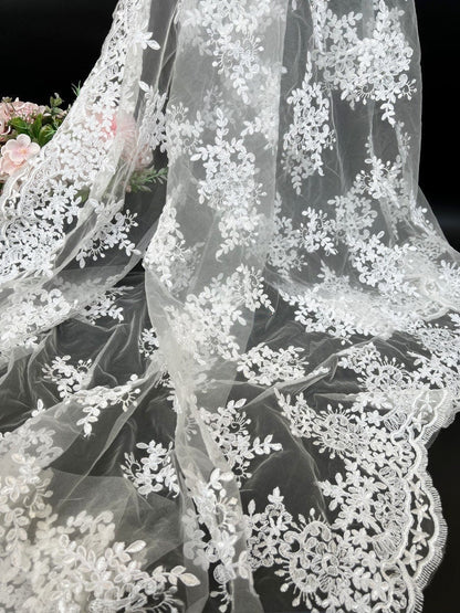 Tissu en dentelle brodée de fleurs 3D - 150 cm de large - Idéal pour une qipao de mariage