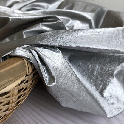 Metallic Silver Pleated Waterproof Fabric: Reversible Padded Jacket Material