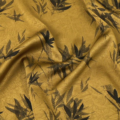 Tissu jacquard à motif de feuilles de bambou dorées : Jupes et gilets ethniques Dai (59"L)