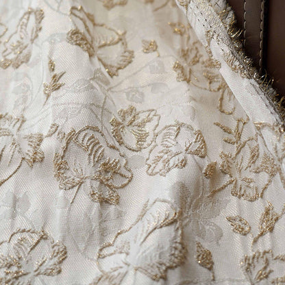 Tissu jacquard à motif floral en relief et fil doré - Brocart texturé de luxe pour ameublement, robes, patchwork, décoration intérieure - Large