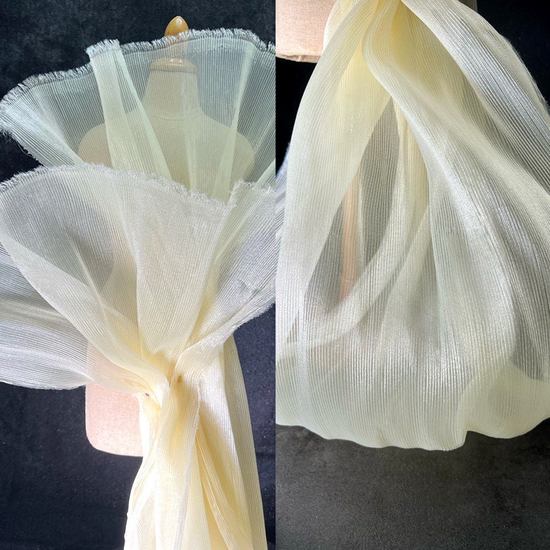Crinkle Organza Fabric: 55" Wide Stiff Pleated Texture