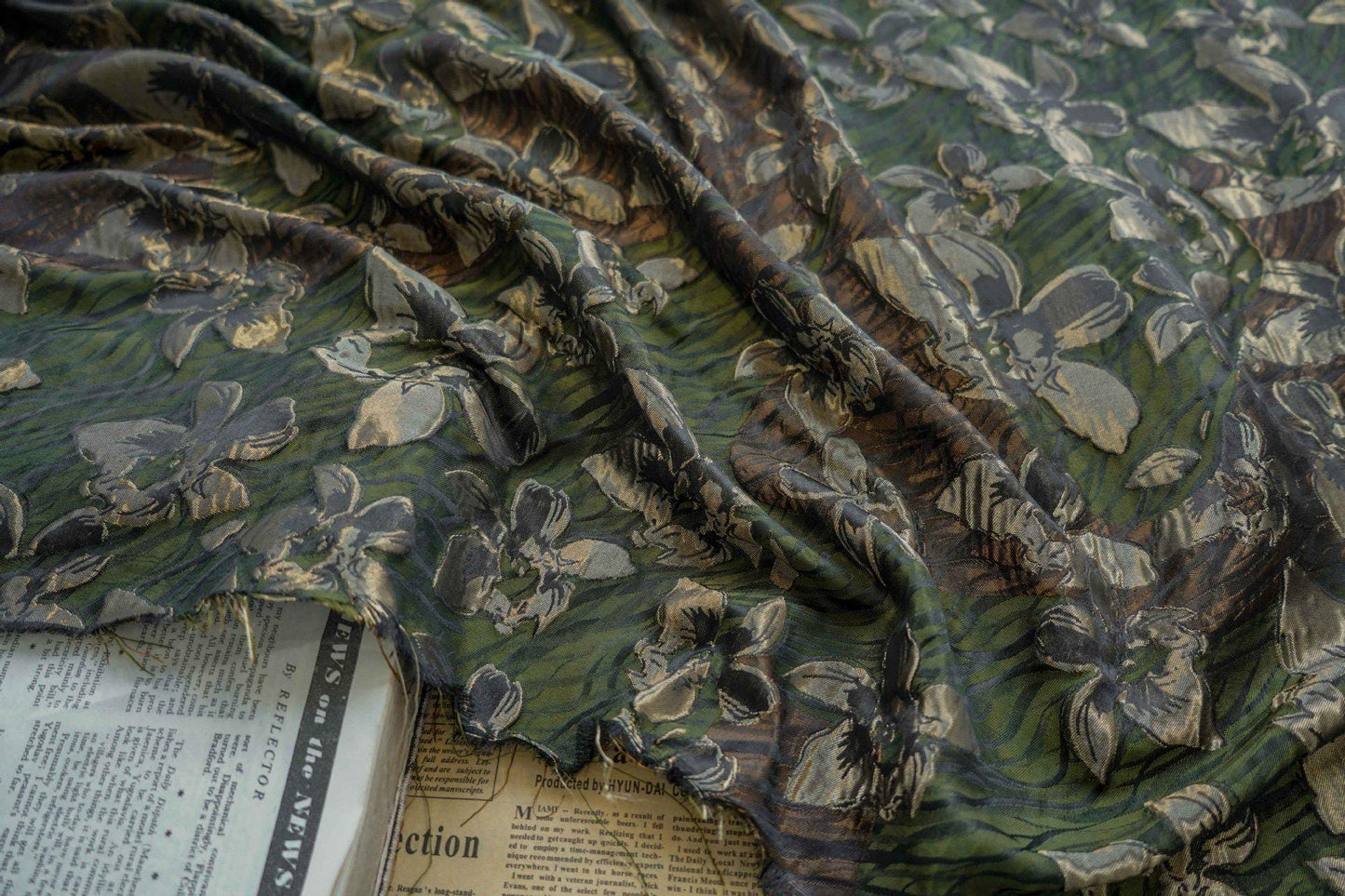 Gold Thread Jacquard Fabric: 3D Flower Design, Upholstery & Costume