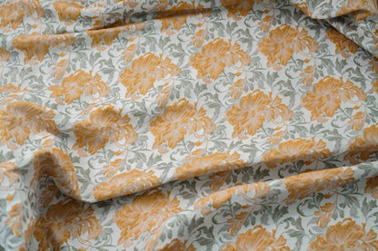 Tissu jacquard fleuri en relief : ameublement rétro, robe, rideau - 160 cm de large