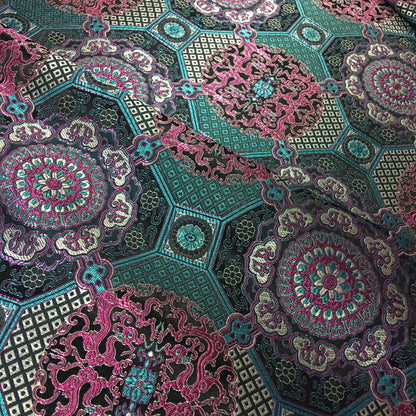 Tissu brodé Thangka : Mélange de soie et rayonne de bon augure, 75 cm de large, vendu au mètre
