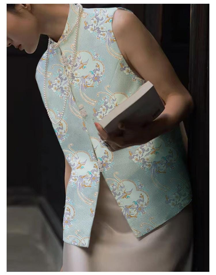 Tissu de kimono Nishijin bleu aqua : brocart floral à fils d'or (59"L)