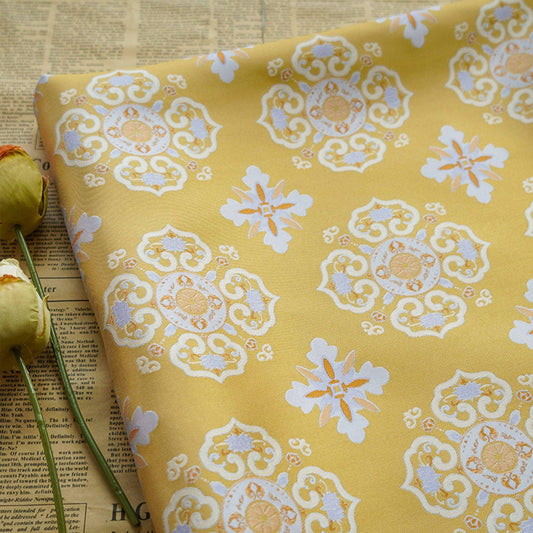 Tissu brocart de soie jaune : motif floral chinois, 150 cm de large