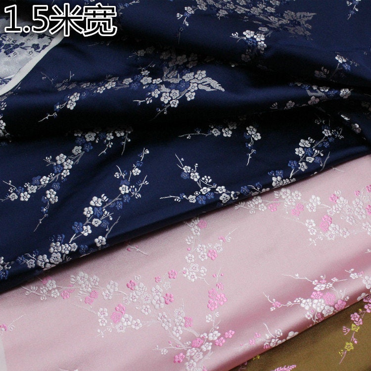 Tissu brocart de soie à motif de fleurs de prunier : tapisserie pour coussin Cheongsam de 150 cm de large