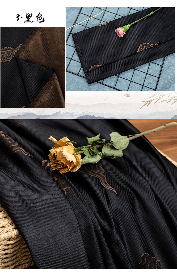 Tissu brocart nuageux : jacquard de soie et rayonne, tissu pour costumes