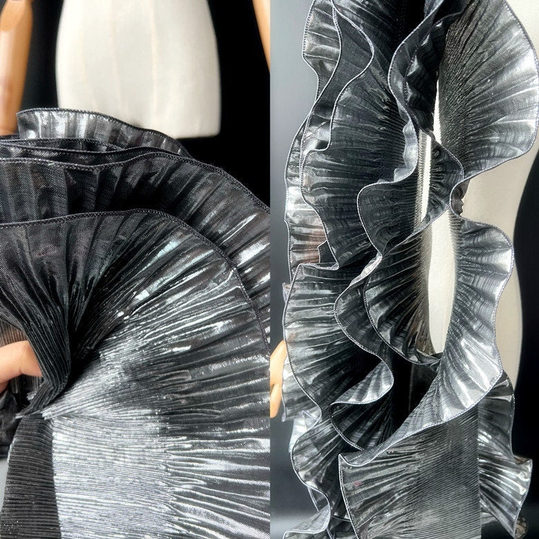 Metallic Gold Organza Lace: 3D Ruffle Designer Fabric, 15cm Wide